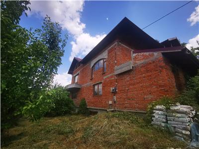 Proprietate deosebita de vanzare in zona Bucium  Barnova