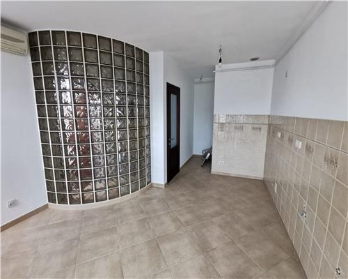 Apartament de vanzare 3 camere Tg Cucu Independentei