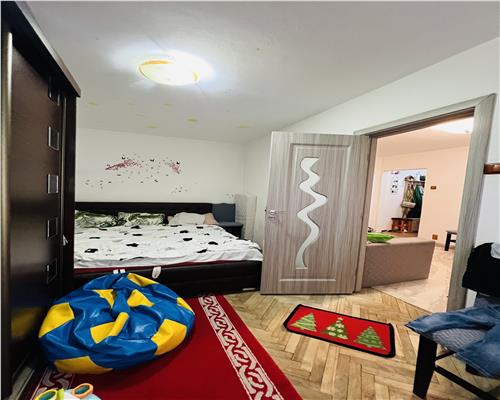 Apartament 3 cam, nedecomandat de vanzare zona Tatarasi  Piata Chirila