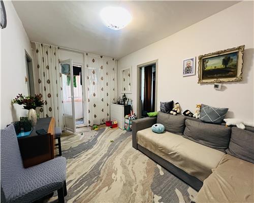 Apartament 3 cam, nedecomandat de vanzare zona Tatarasi - Piata Chirila