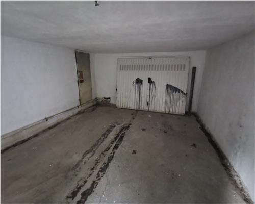 Apartament 3 camere cu garaj Tg Cucu