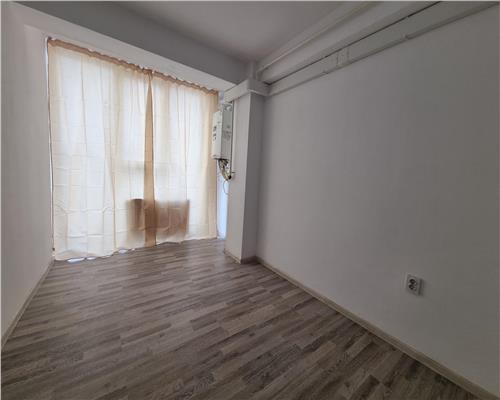 Apartament 2 cam, decomandat, de vanzare in zona Bucium  Visan