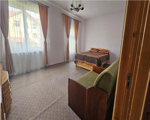 Casa tip duplex de vanzare in zona Bucium  Plopii fara Sot