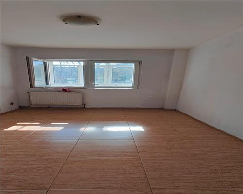 Podu Ros  Palas,  apartament 4 camere fara risc seismic!