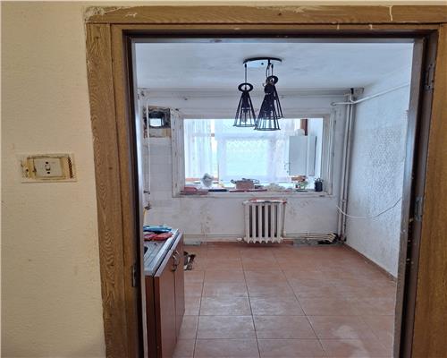 Apartament 3 camere decomandat, 75 mp, Podu Ros  Nicolae Iorga!