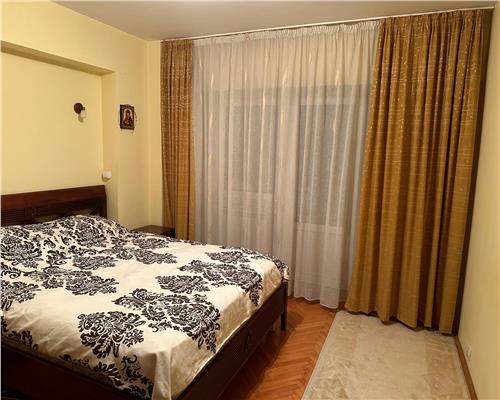 Apartament cu 3 camere de vanzare, Esplanada Nicolina