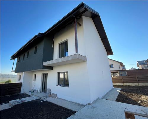 Casa tip duplex de vanzare,260 mp curte,beci,4 cam, Rediu