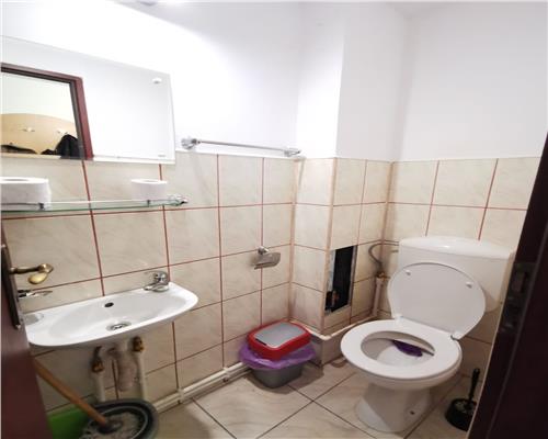 Apartament cu 3 camere, etaj intermediar in Iasi zona Nicolina