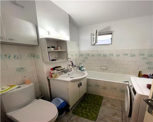 Alexandru cel Bun ,parcul Voievozilor, apartament 3 camere decomandat de vanzare!