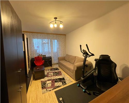 Alexandru cel Bun ,parcul Voievozilor, apartament 3 camere decomandat de vanzare!