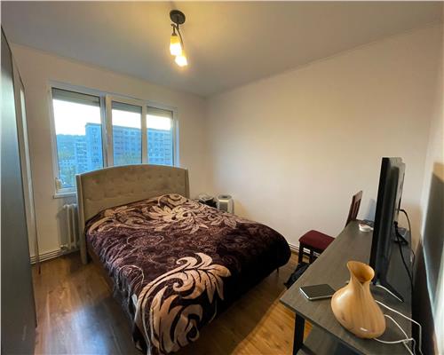 Alexandru cel Bun ,parcul Voievozilor, apartament 3 camere decomandat de vanzare!