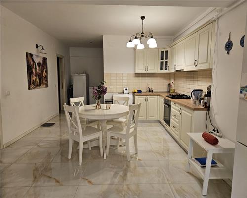 Apartament 2 cam, open space, de vanzare in zona Copou  Sararie