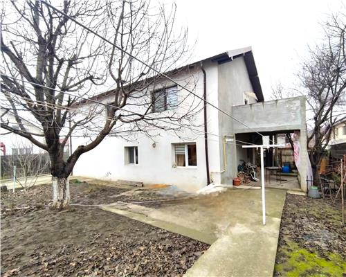 Casa 4 cam, 2 bucatarii, terasa, beci,  Str Imasului Valea Adanca,  10 min de CTP