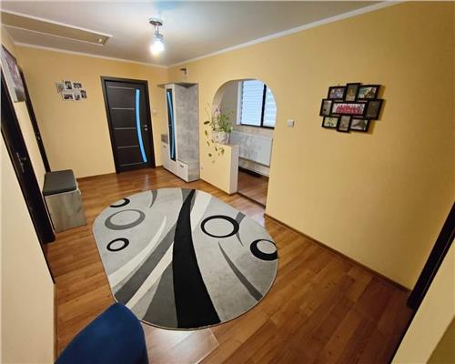 Casa 4 cam, 2 bucatarii, terasa, beci,  Str Imasului Valea Adanca,  10 min de CTP